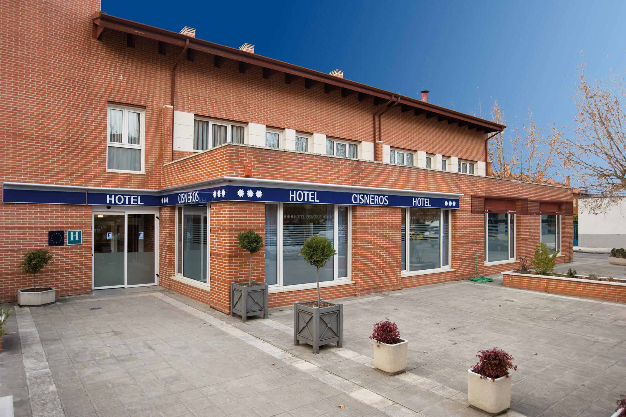 Hotel Cisneros 알칼라데에나레스 외부 사진