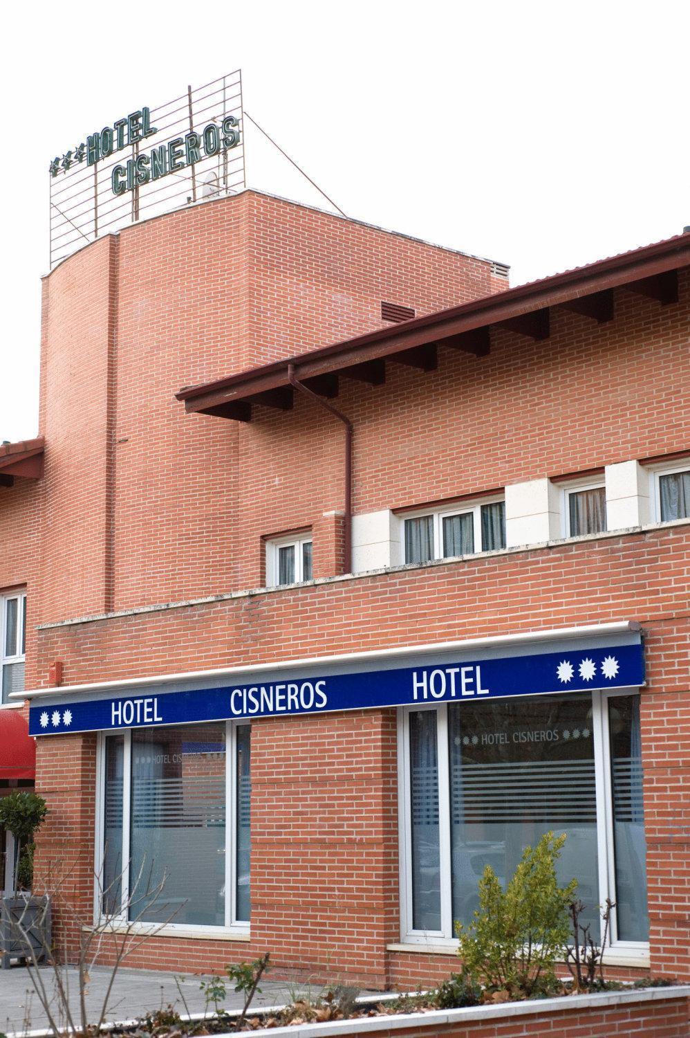 Hotel Cisneros 알칼라데에나레스 외부 사진