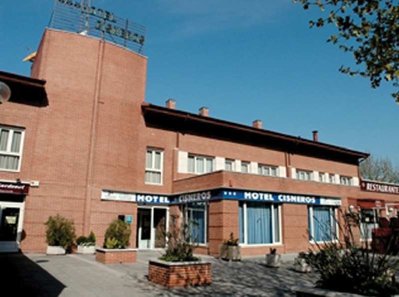 Hotel Cisneros 알칼라데에나레스 외부 사진